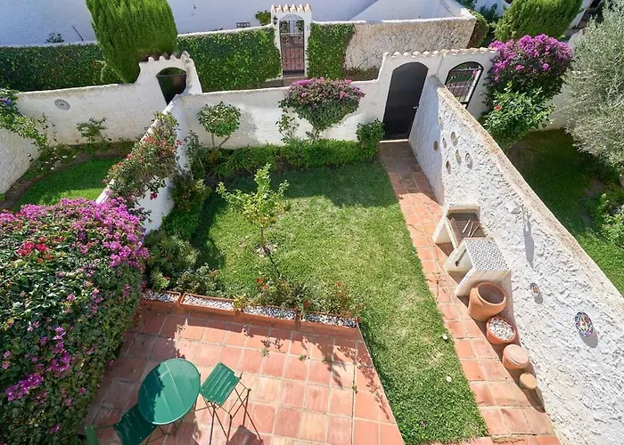 Casa Marazul Capistrano * Нерха