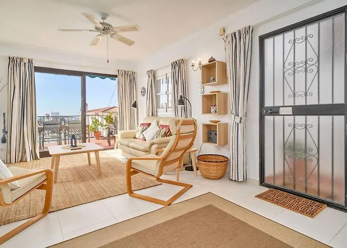 Casa Marazul Capistrano * Нерха