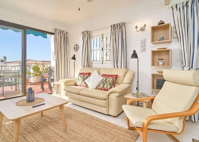 Casa Marazul Capistrano * Нерха